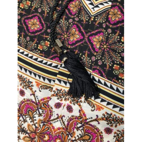 Meraki Scarf Patterned Black/White/Pink W/Tassel Tank Top Blouse, Size S… - Picture 3 of 6